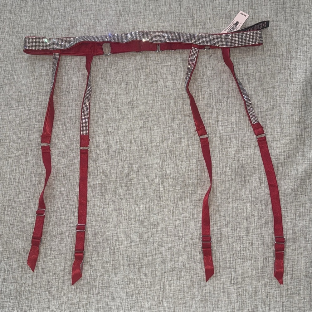 Victoria's Secret Very Sexy Shine Rhinestone Strap Garter Belt‎ Lipstick M/L